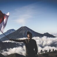 10 Gunung di Pulau Jawa yang Cocok untuk Pendaki Pemula