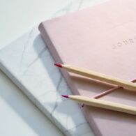 5 Manfaat Journaling yang Paling Ngefek Buat Hidupmu. Yuk, Dimulai di Awal Tahun Ini!