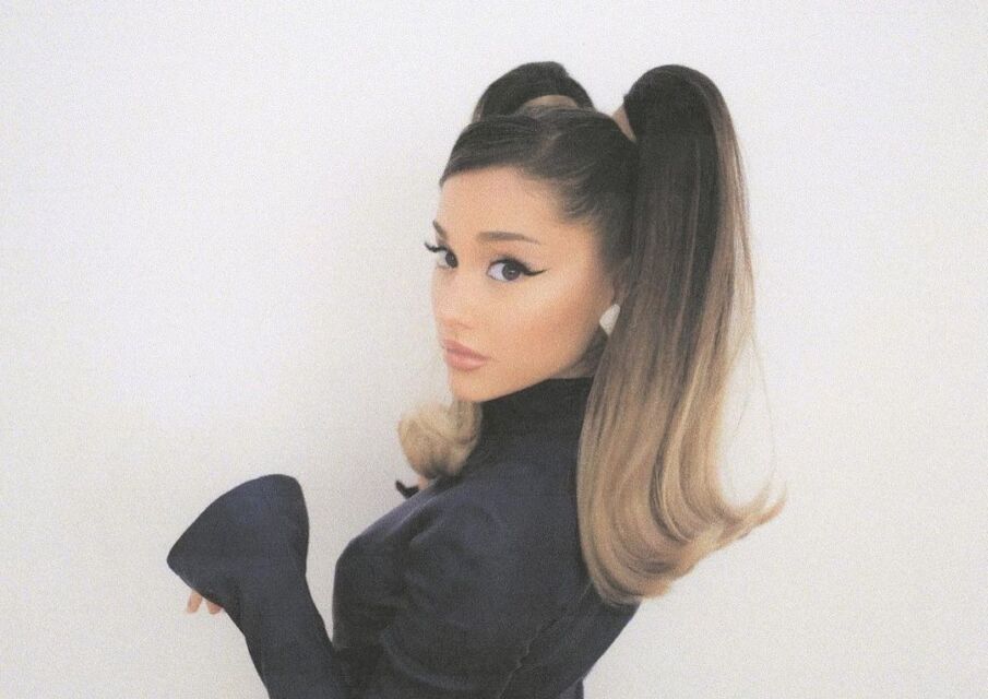 Ariana Grande penyanyi lagu positions