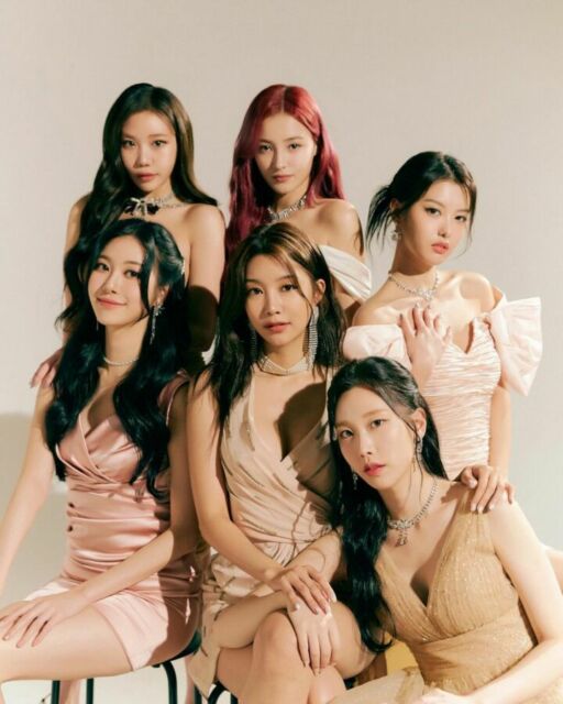 Girlband Momoland resmi bubar