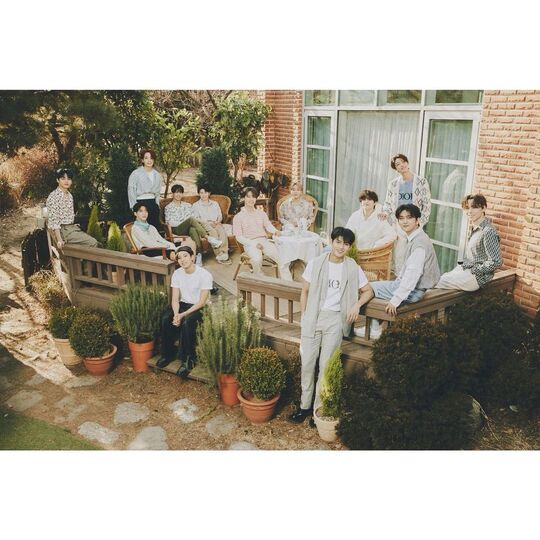 Foto grup SEVENTEEN Photo by saythename_17 from Instagram