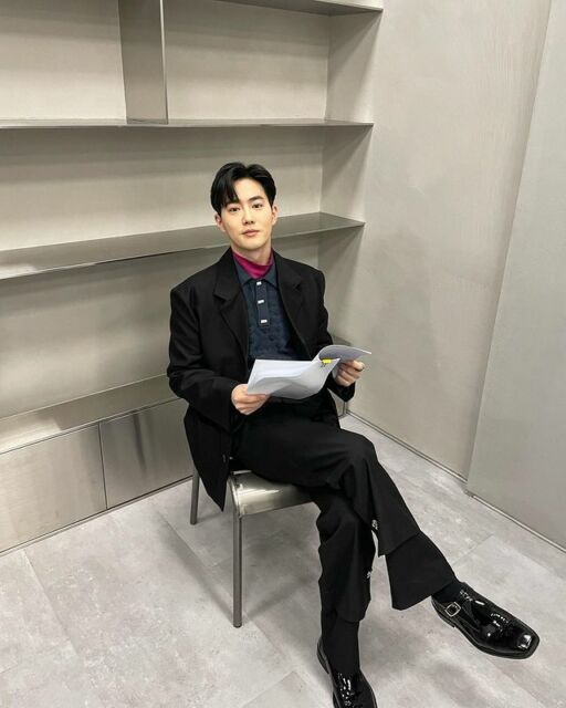 Suho EXO curi 300 sepatu