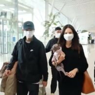 Song Joong-ki & Katy Louise Saunders Perdana Sapa Awak Media, Kompak di Bandara Menuju Hungaria