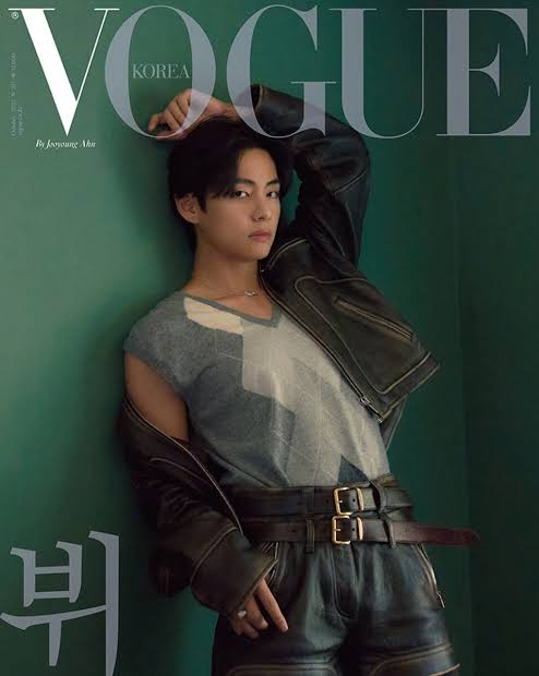 Kover majalah Vogue Korea edisi Oktober 2022 - V BTS Photo by Vogue Korea from Instagram