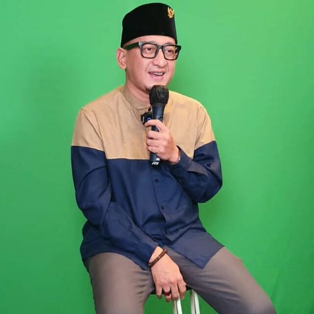 Ustadz Zacky Mirza