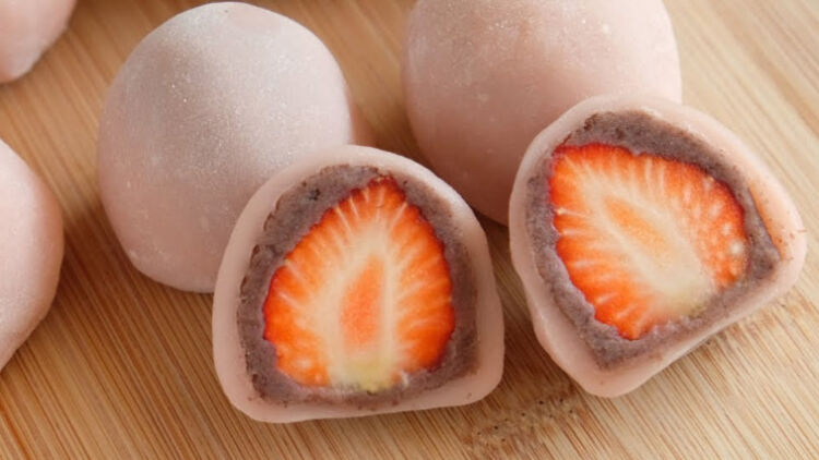 Cara Membuat Ichigo Daifuku Khas Jepang