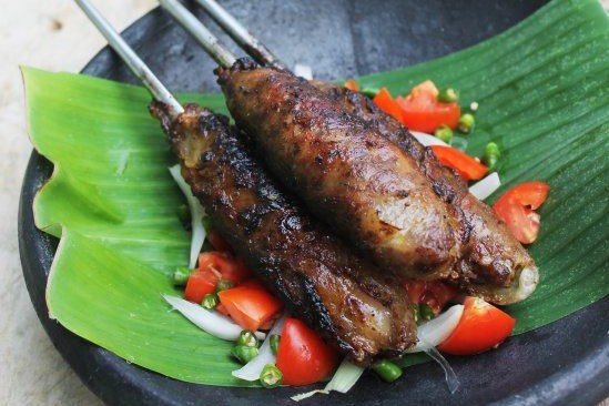 Sate Buntel: Kelezatan Sate dengan Gaya Unik dan Aroma Menggoda yang Menggugah Selera