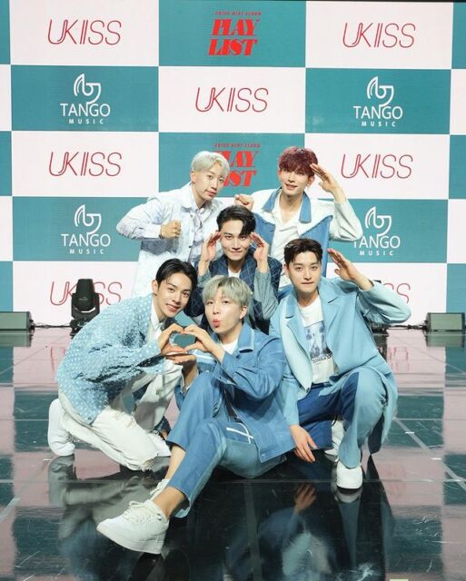 Photo grup U-KISS. Photo by @ukiss_japanofficial