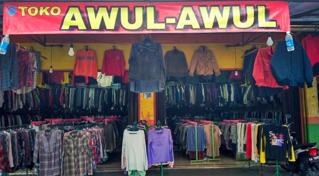 Tempat yang ketiga, Toko Awul-Awul Yogyakarta