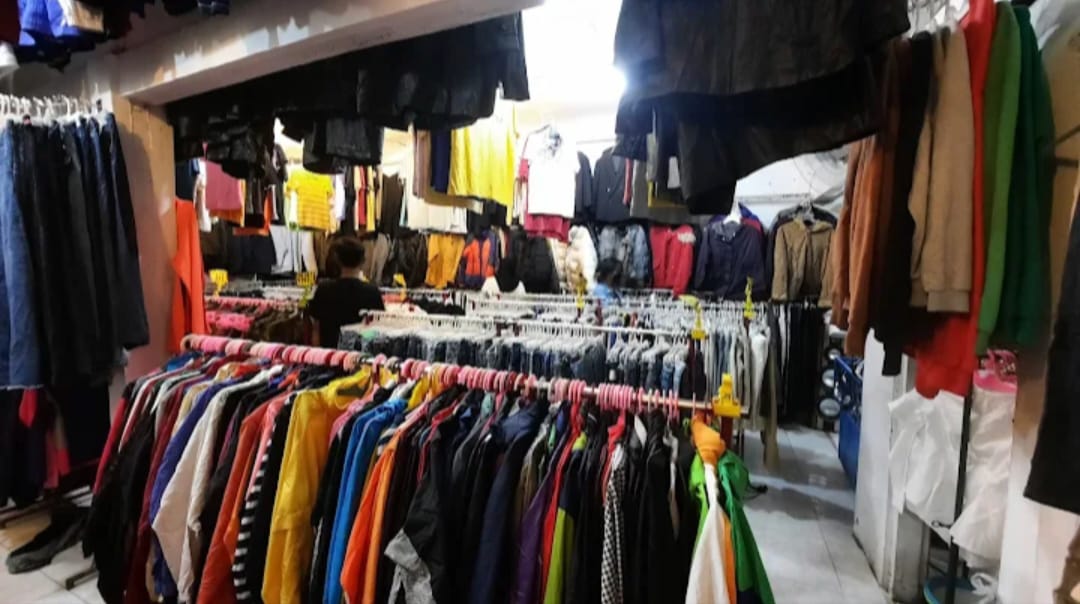 Thrift Shop, Pusat Impor Korea 