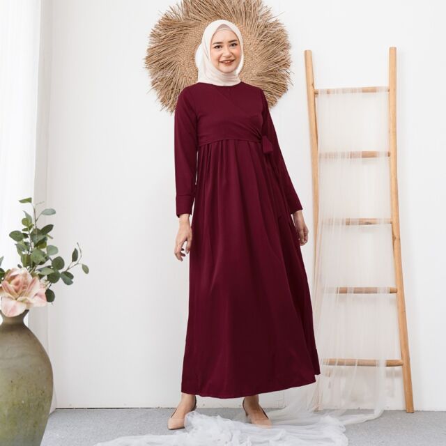 jilbab yang cocok dengan baju warna maroon