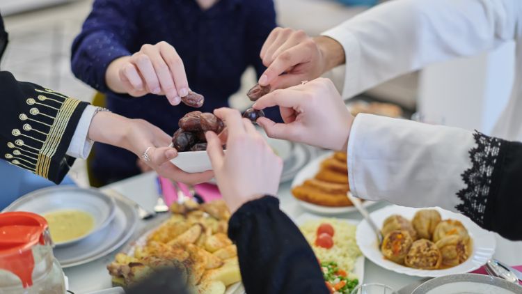 hipwee-Ucapan Hari Raya Idul Fitri untuk Teman Lucu Bikin Suasana Cair (4)