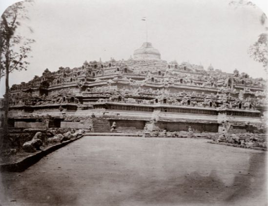 hipwee-foto pertama candi Borobudur - 1873 oleh isidore van kinsbergen