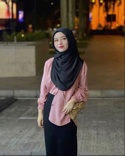 hijab warna pink cocok dengan baju warna apa