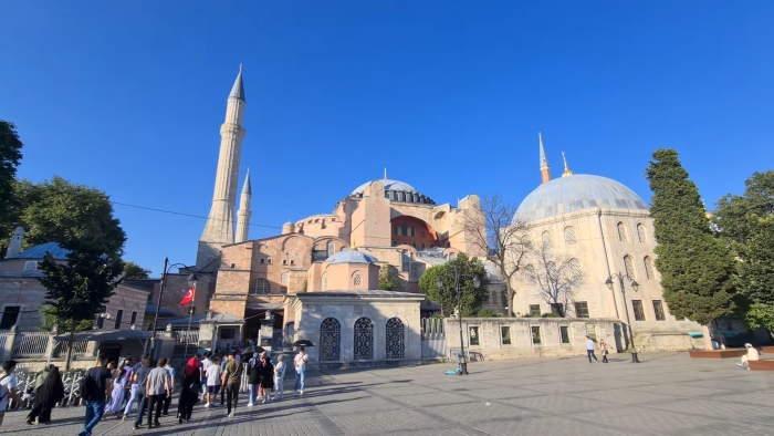 Objek Wisata Turki Yang Wajib Dikunjungi, Kemegahan Haghia Sophia hingga Bazaar