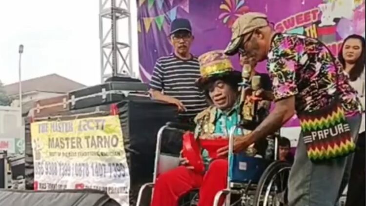 Kondisi Pak Tarno Kini, Manggung Pakai Kursi Roda Usai Terkena Strok Keempat Kalinya