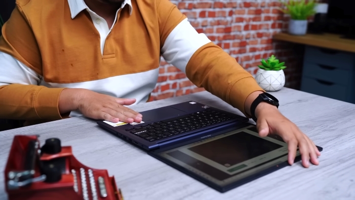 ASUS Vivobook 14X M1403QA: Laptop Stylish dengan Performa Kuat Siap Multitasking