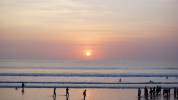 8 Pantai Sunset di Bali yang Cocok untuk Menikmati Senja, Suasananya Romantis Banget!