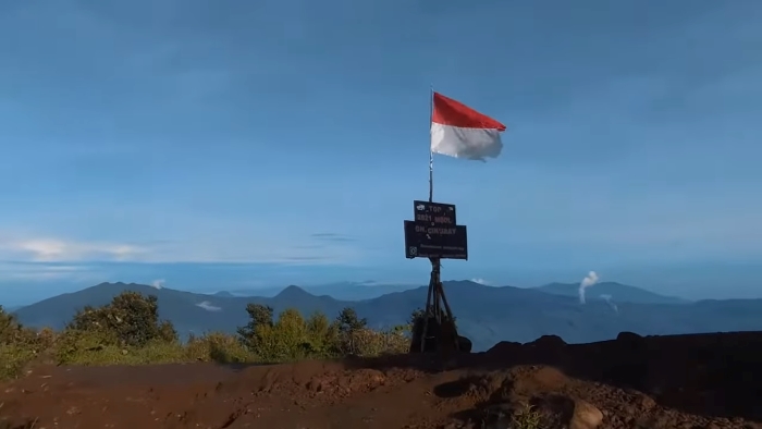 7 Gunung Tertinggi di Jawa Barat, dari Ciremai ke Pangrango