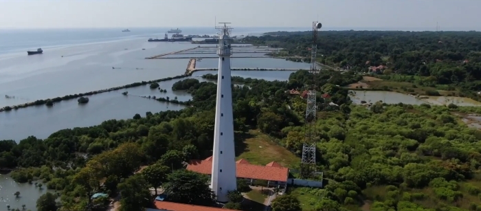 10 Pantai di Madura yang Cantik, Enggak Kalah Sama Bali