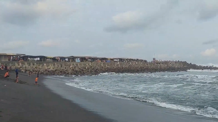 10 Rekomendasi Pantai Pasir Putih di Jogja yang Indah