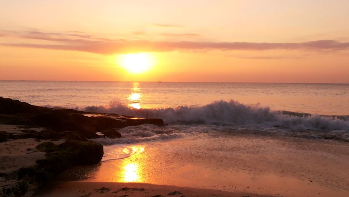 8 Pantai Sunset di Bali yang Cocok untuk Menikmati Senja, Suasananya Romantis Banget!