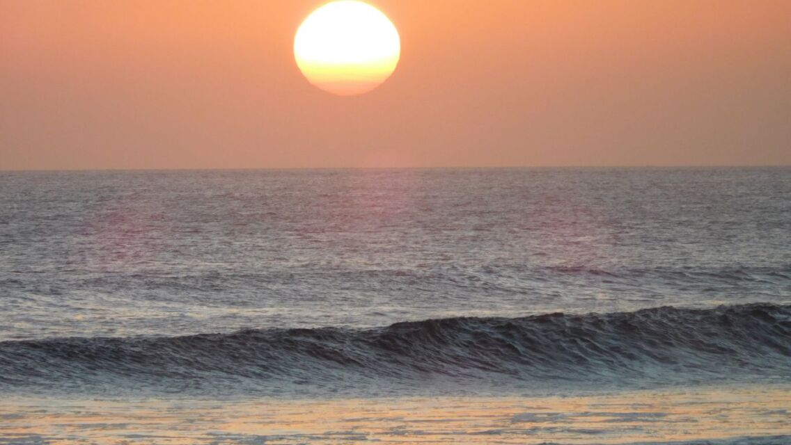 8 Pantai Sunset di Bali yang Cocok untuk Menikmati Senja, Suasananya Romantis Banget!