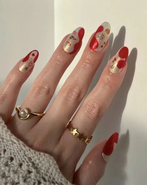 10 Ide Nail Art Imlek yang Estetik, Unik, dan Modern