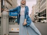 9 Rekomendasi Jilbab yang Cocok untuk Baju Warna Biru