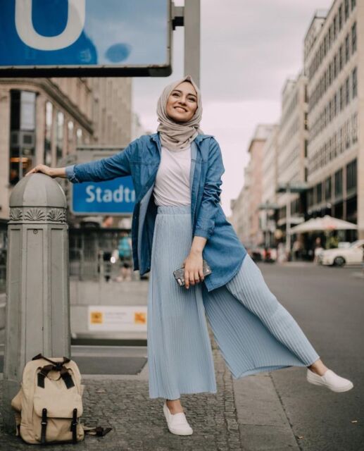 9 Rekomendasi Jilbab yang Cocok untuk Baju Warna Biru