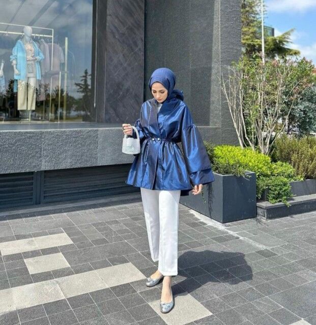 9 Rekomendasi Jilbab yang Cocok untuk Baju Warna Biru