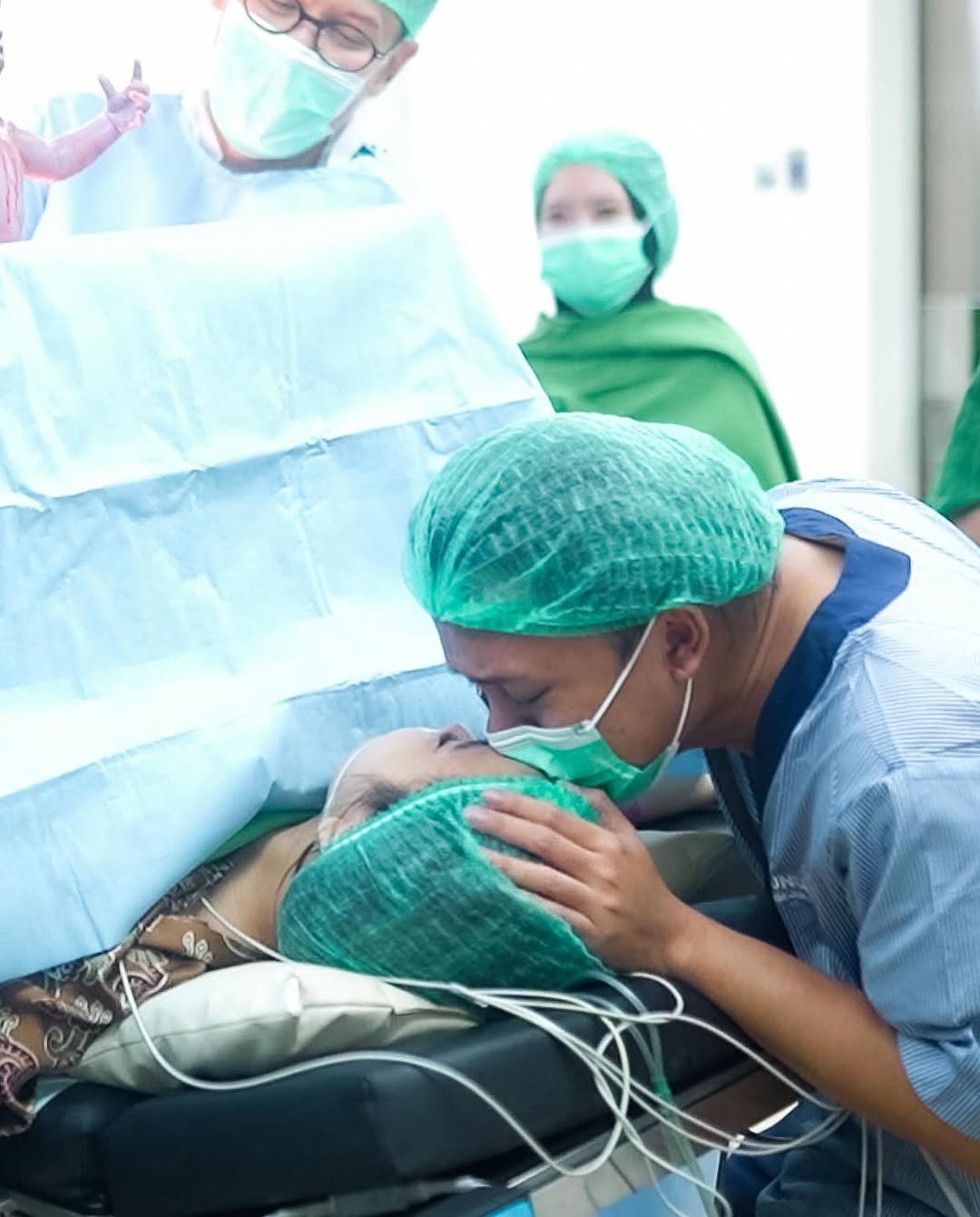 Selamat! Rizky Febian-Mahalini Dikaruniai Anak Pertama. Namanya Panjang Banget~