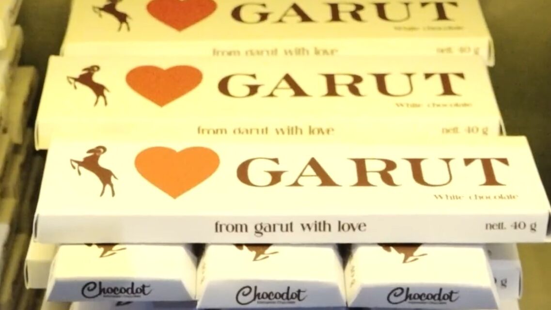 10 Oleh-Oleh Khas Garut yang Wajib Dibeli, Gak Cuma Dodol Garut Aja!