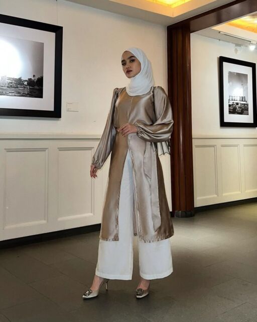 8 Ide Outfit Bukber Hijab Simple dan Elegan, Bikin Penampilan Kamu Lebih Fresh!